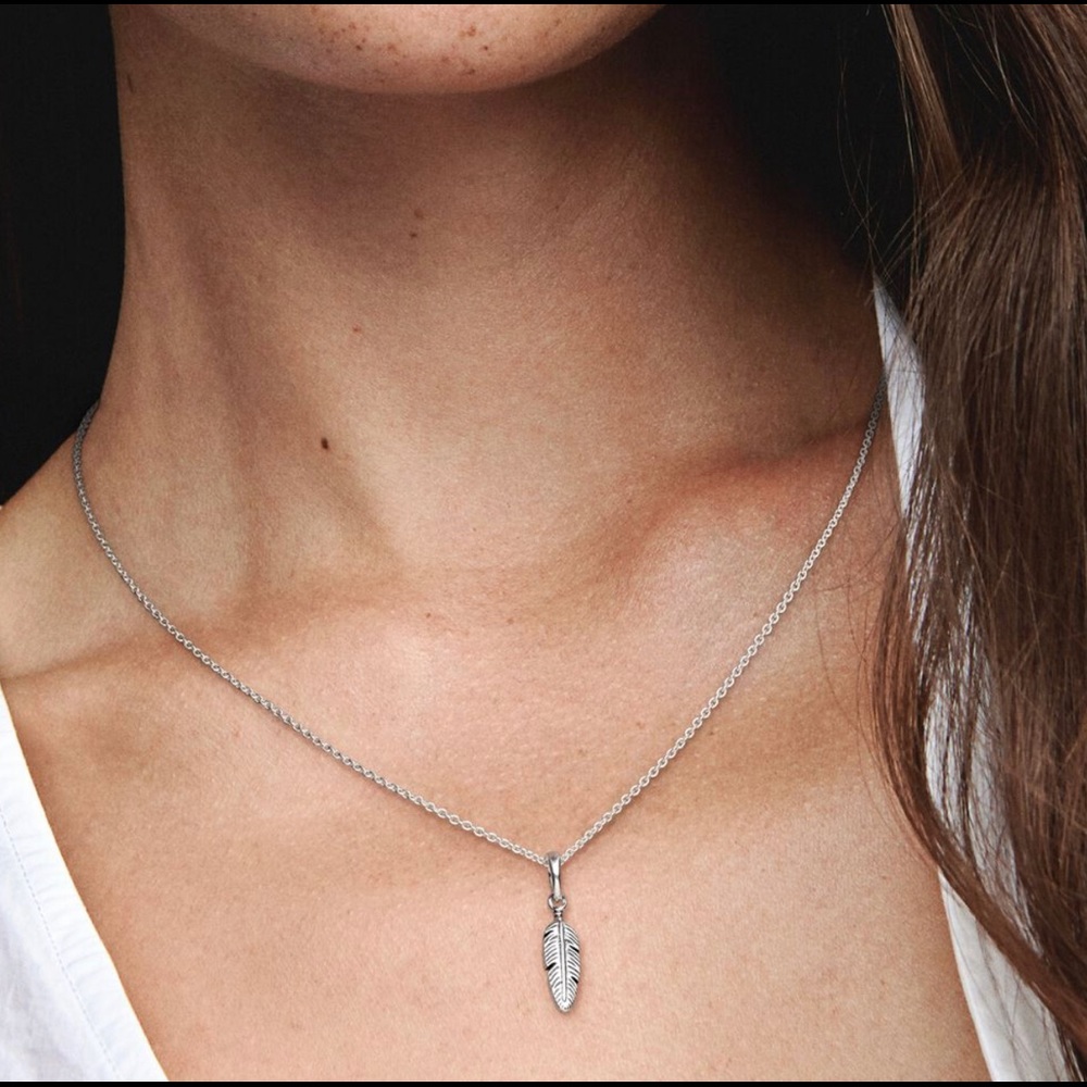 Pandora Single Feather Pendant - Picture 2 of 6